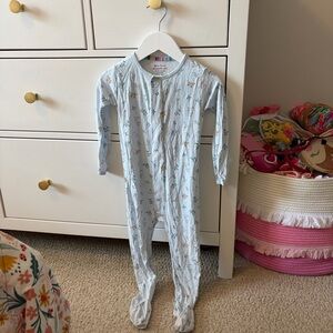 Magnetic Me 18-24 Month Animal Critter Print Footie